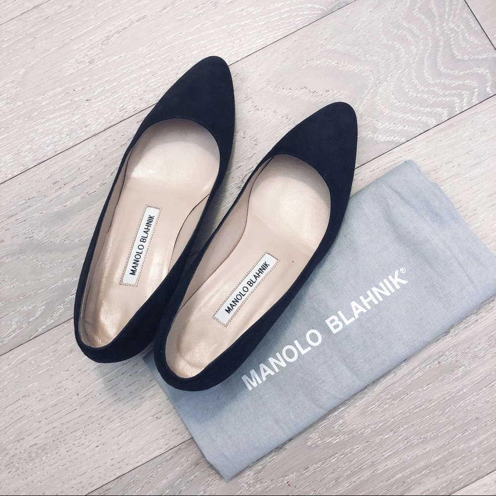 Manolo Blahnik Listony Block-Heel Suede Pumps